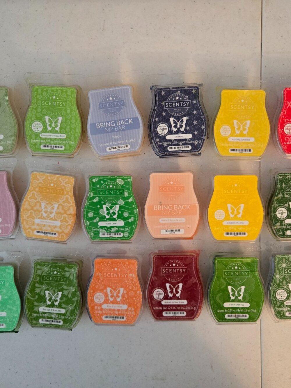 Scentsy Large Lot of 18 Assorted Wax Bars 3.2 oz Each Unused